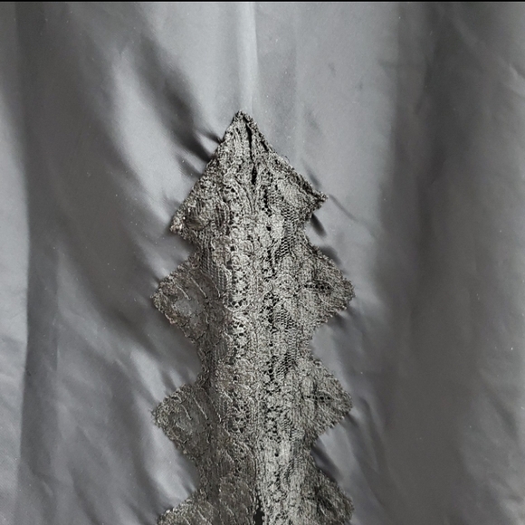 2 Vintage 70s Slip Skirt in Black and Cream - Picture 12 of 15